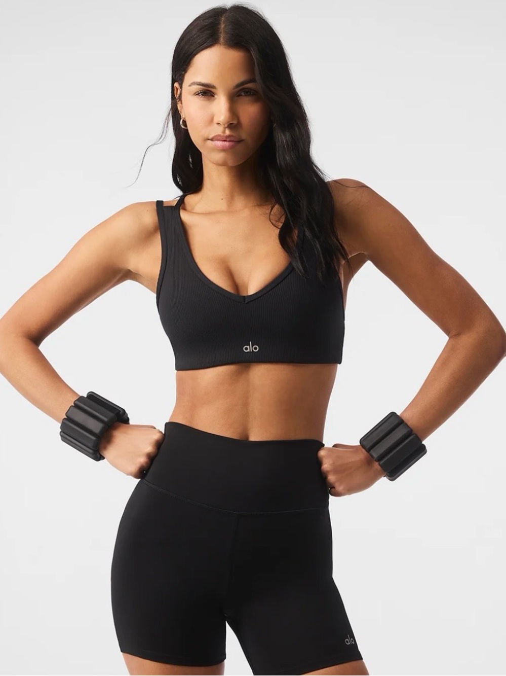 ALO Yoga AIRLIFT RIBBEDJUMP START
V- NECK BRA